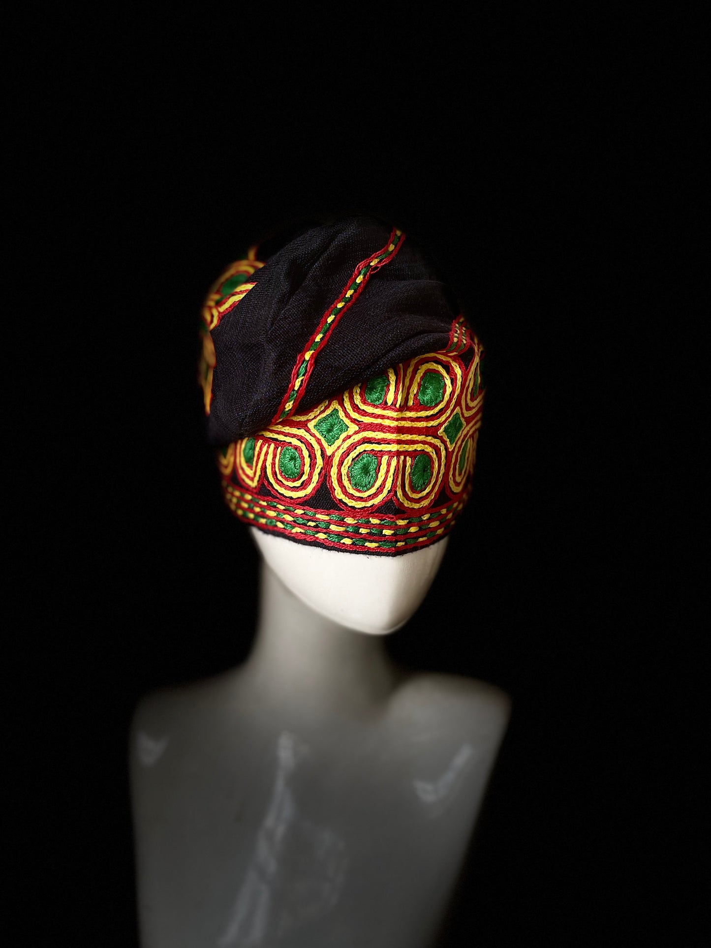 Black and yellow ijebu yoruba men's embroidery aso oke hat