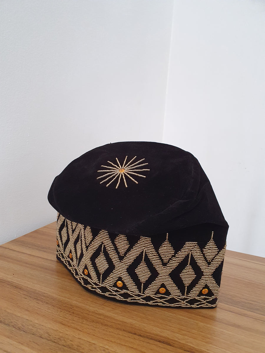 ÀKÓGUN Black & Gold Vine Beaded Yorùbá Cap